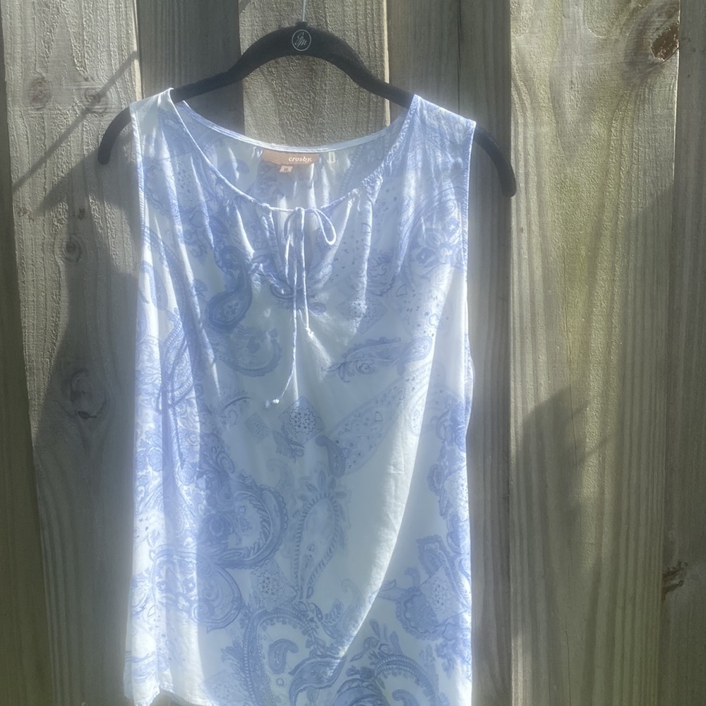 Crosby by Mollie Burch Sleeveless Lightweight Top. Like new. Worn once. - Picture 7 of 8